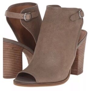 LUCKY BRAND LEATHER BOOTIES